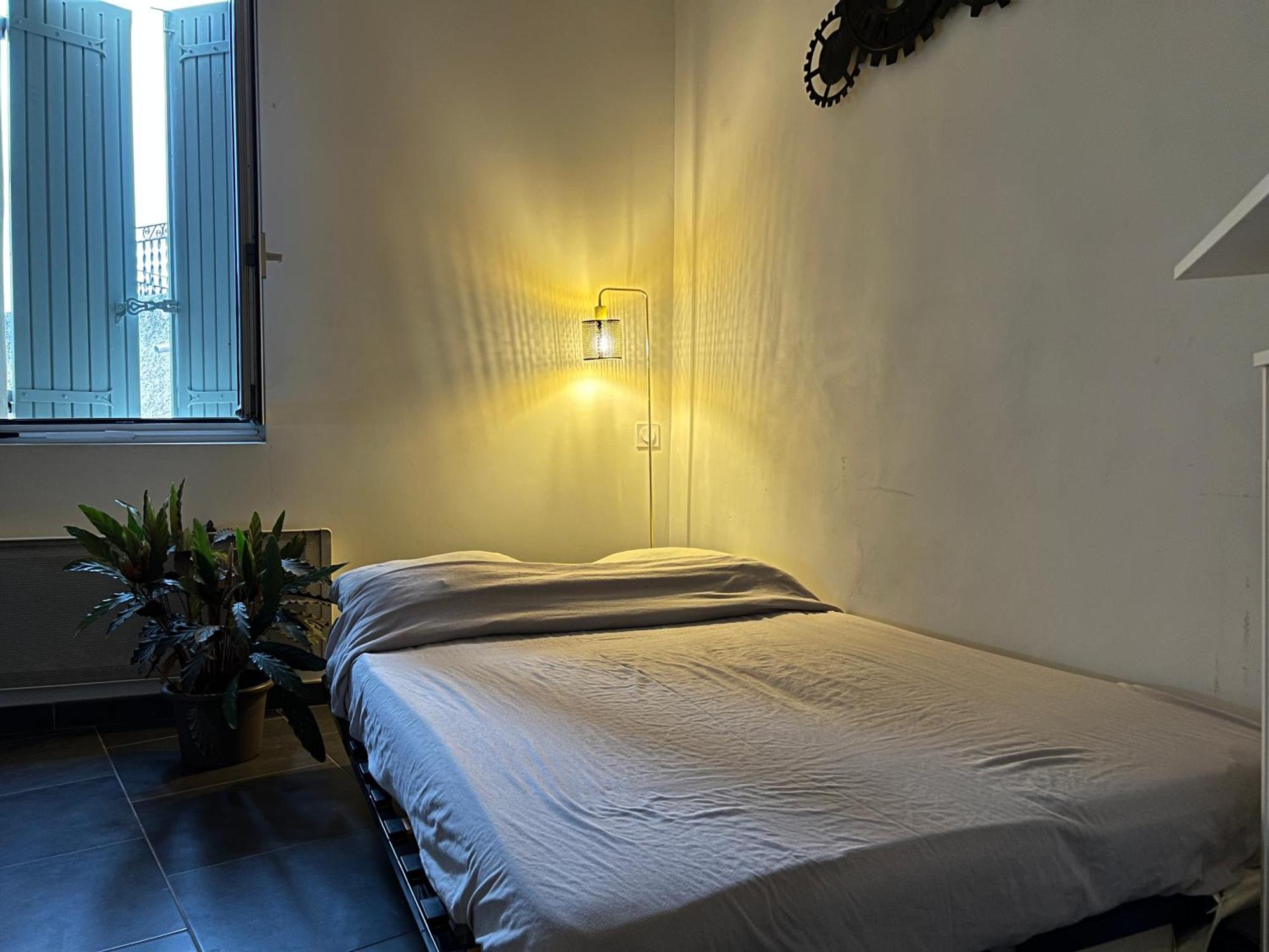 Cosy Studio Hyper Centre Avec Kitchenette & Climatisation Carpentras Exterior foto